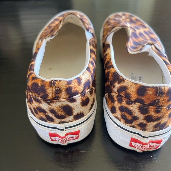 Women’s Van’s Leopard Size 8.5 Slip on - Picture 6 of 8